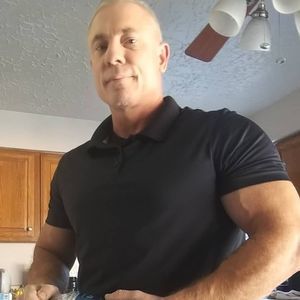 Meet your Posher, Johnny